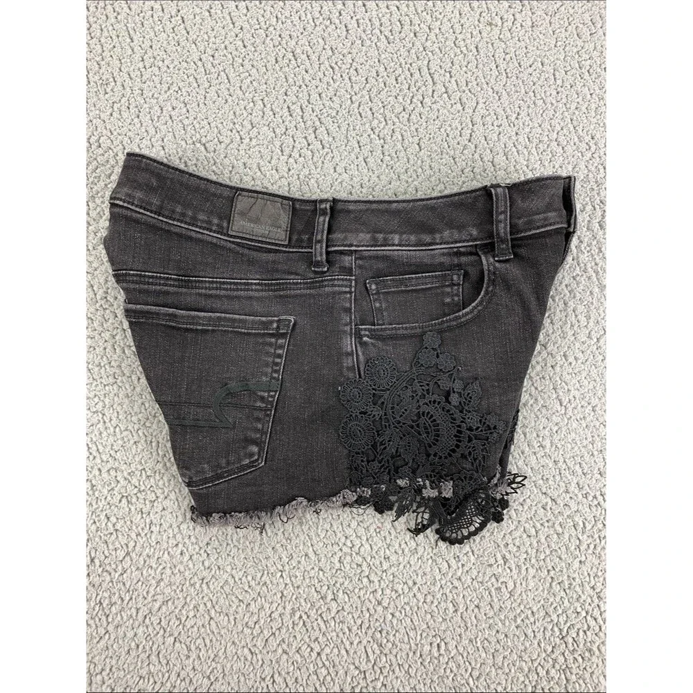 American Eagle Hi-Rise Shortie Black Lace Applique Denim Shorts Stretch   Size 8
